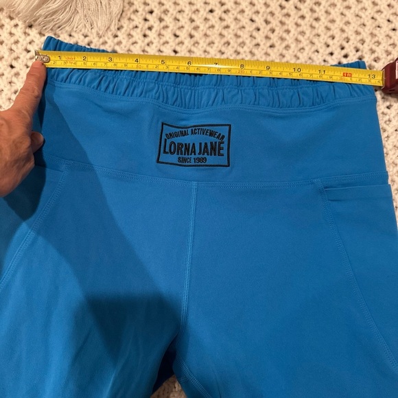 Lorna Jane Teal Activewear Shorts small size - Picture 7 of 8